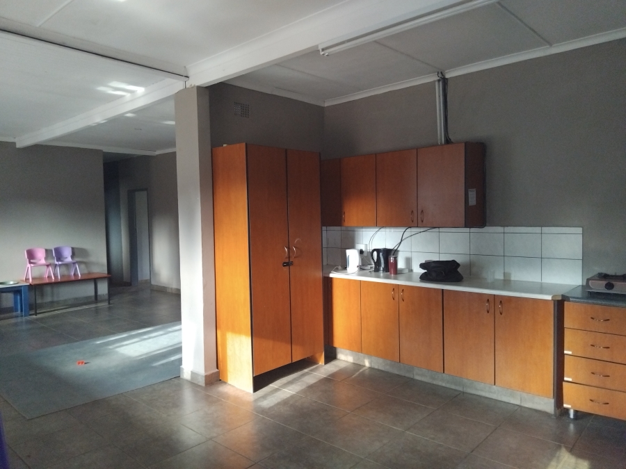 7 Bedroom Property for Sale in Hospitaalpark Limpopo