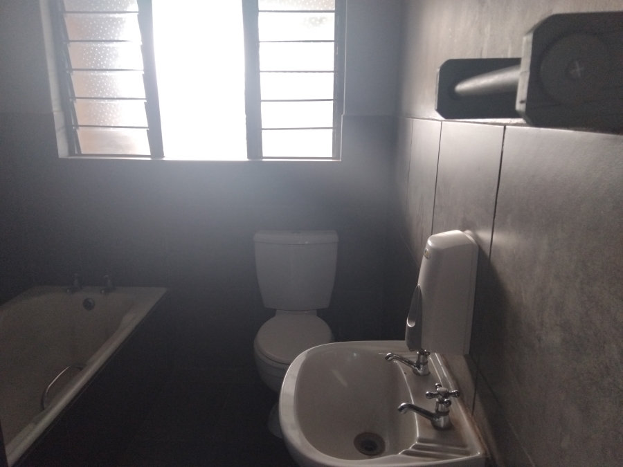 7 Bedroom Property for Sale in Hospitaalpark Limpopo