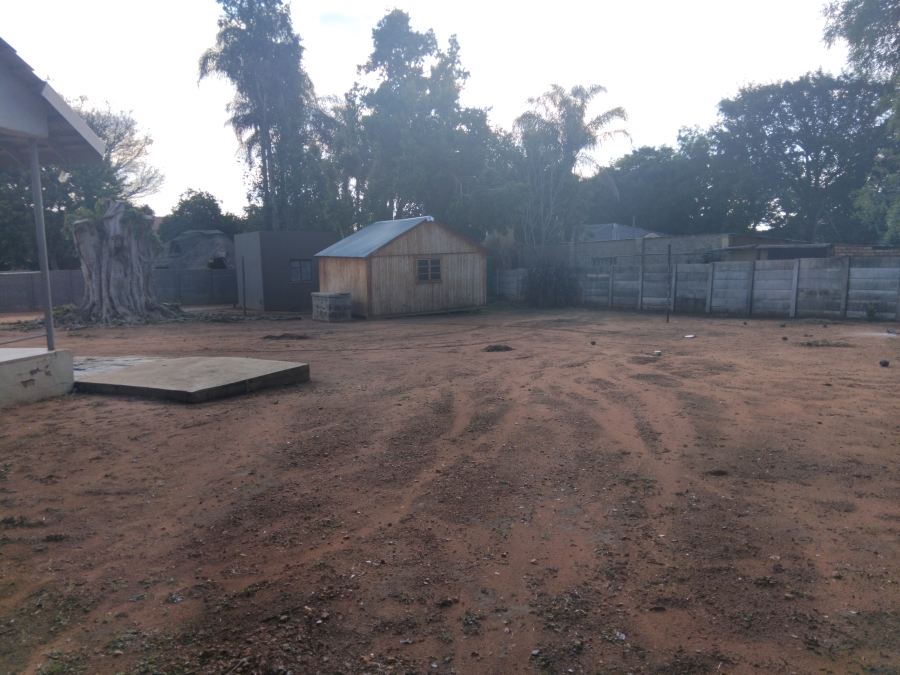 7 Bedroom Property for Sale in Hospitaalpark Limpopo