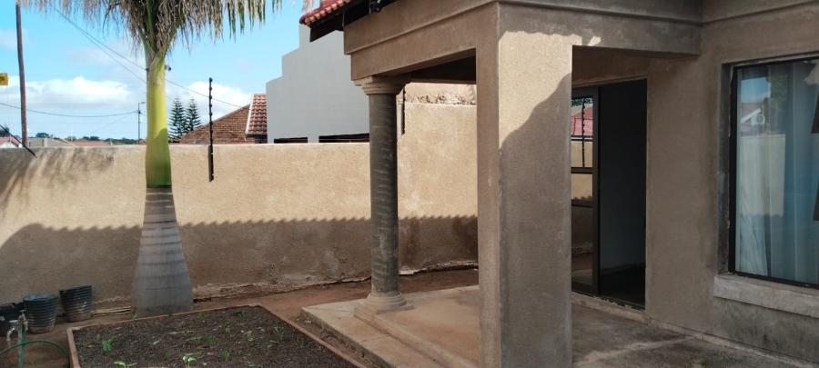 2 Bedroom Property for Sale in Westenburg Limpopo