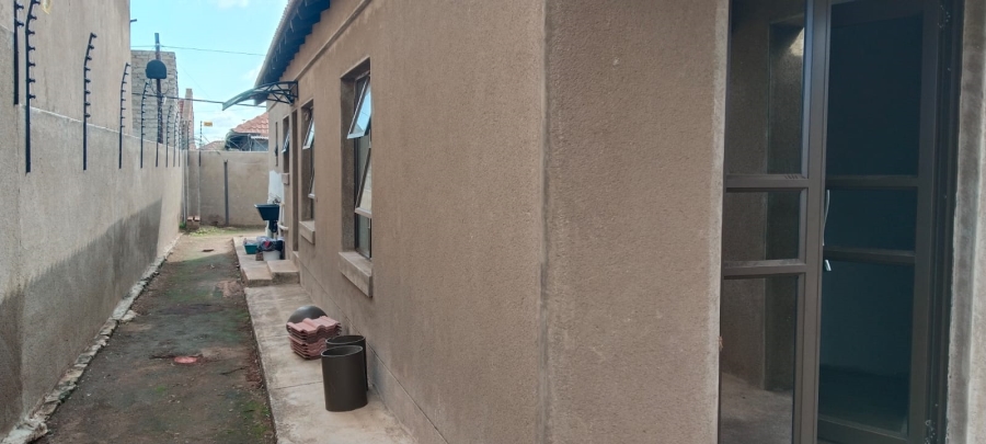 2 Bedroom Property for Sale in Westenburg Limpopo