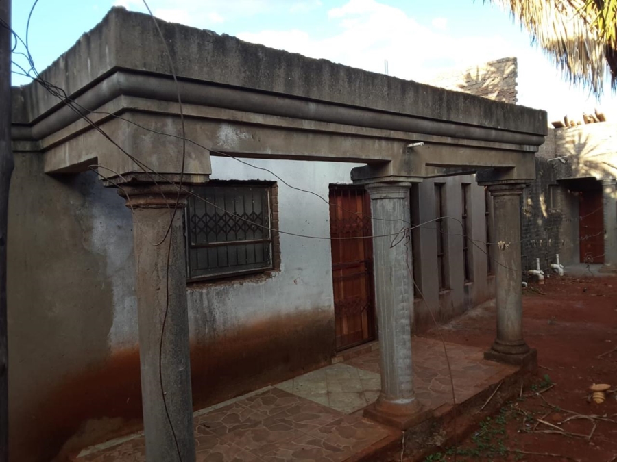 6 Bedroom Property for Sale in Sibasa Limpopo