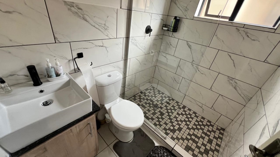 To Let 3 Bedroom Property for Rent in Bendor Limpopo