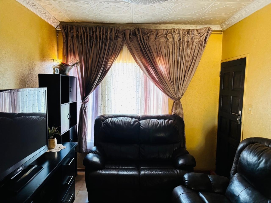 3 Bedroom Property for Sale in Chroompark Limpopo