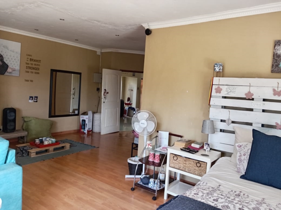 4 Bedroom Property for Sale in Myngenoegen A H Limpopo