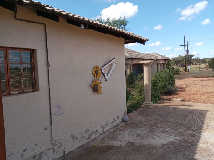 4 Bedroom Property for Sale in Myngenoegen A H Limpopo