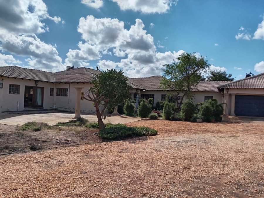 4 Bedroom Property for Sale in Myngenoegen A H Limpopo