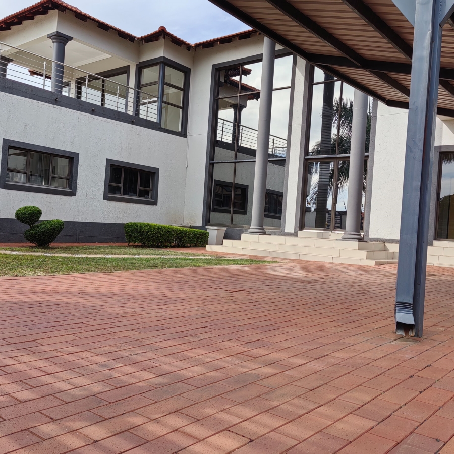 6 Bedroom Property for Sale in Waterberry Country Estate Limpopo