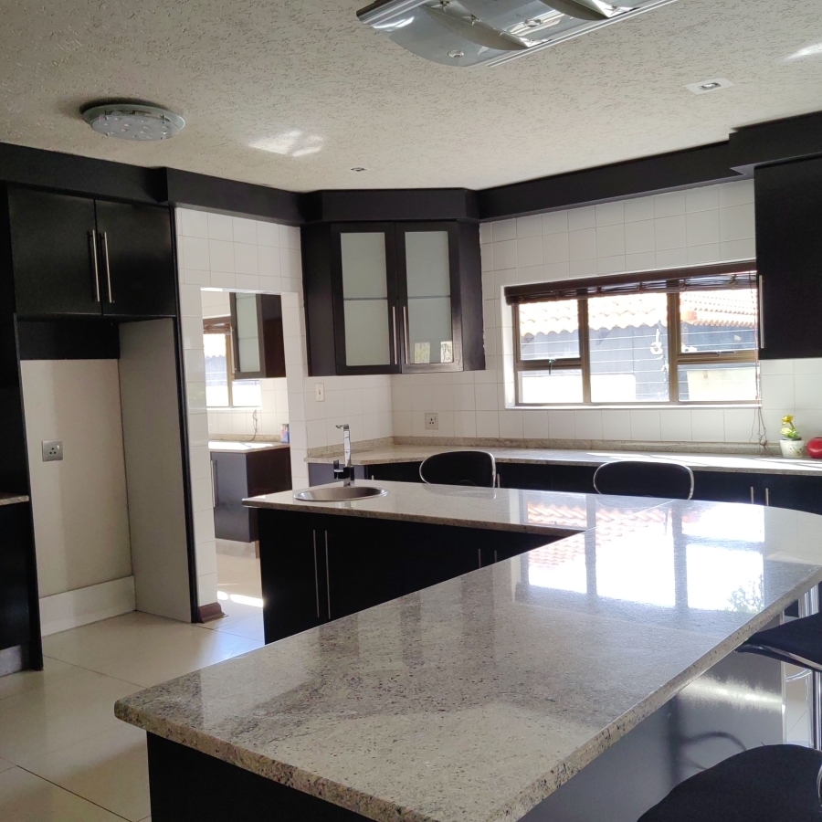 6 Bedroom Property for Sale in Waterberry Country Estate Limpopo