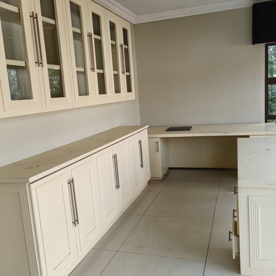 6 Bedroom Property for Sale in Waterberry Country Estate Limpopo