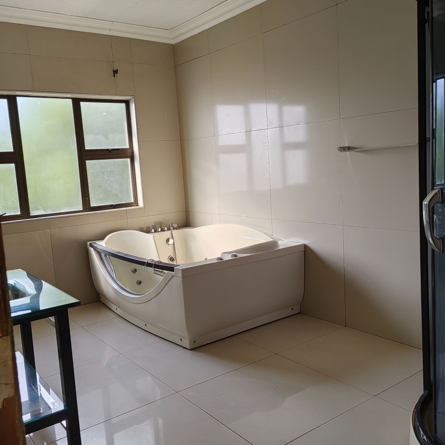 6 Bedroom Property for Sale in Waterberry Country Estate Limpopo