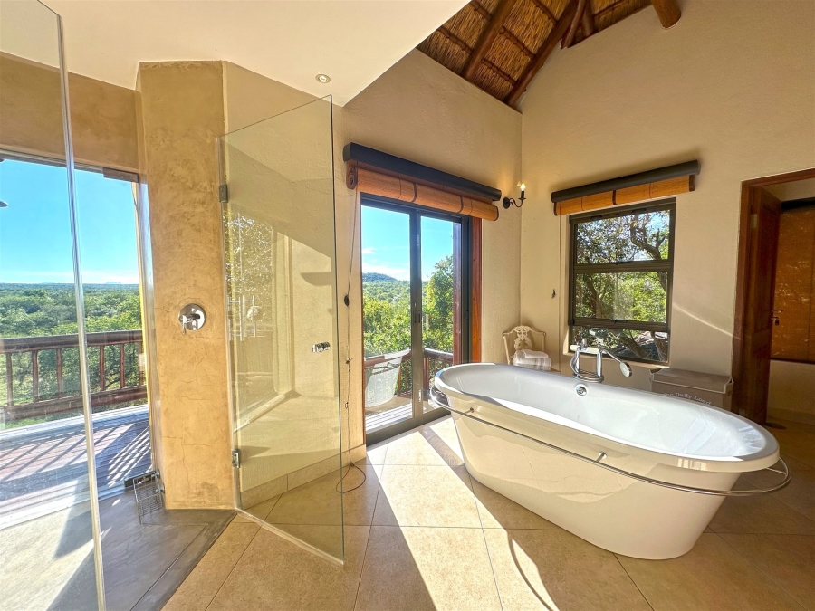 5 Bedroom Property for Sale in Leopard Rock Nature Reserve Limpopo