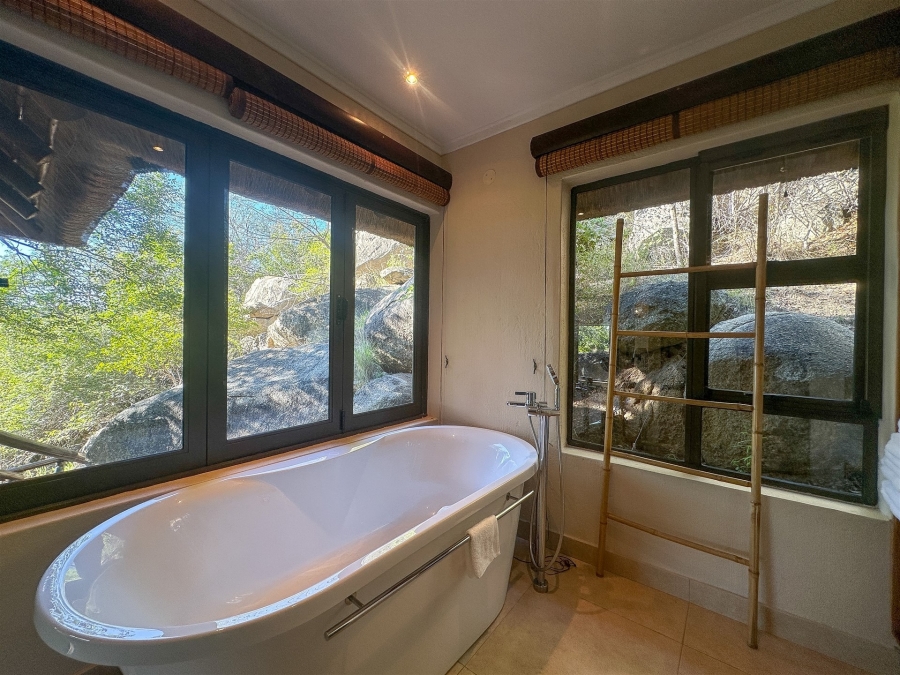 5 Bedroom Property for Sale in Leopard Rock Nature Reserve Limpopo