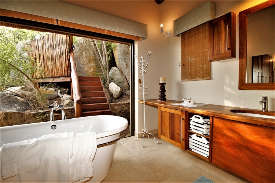 5 Bedroom Property for Sale in Leopard Rock Nature Reserve Limpopo