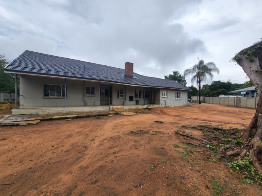 To Let 7 Bedroom Property for Rent in Hospitaalpark Limpopo