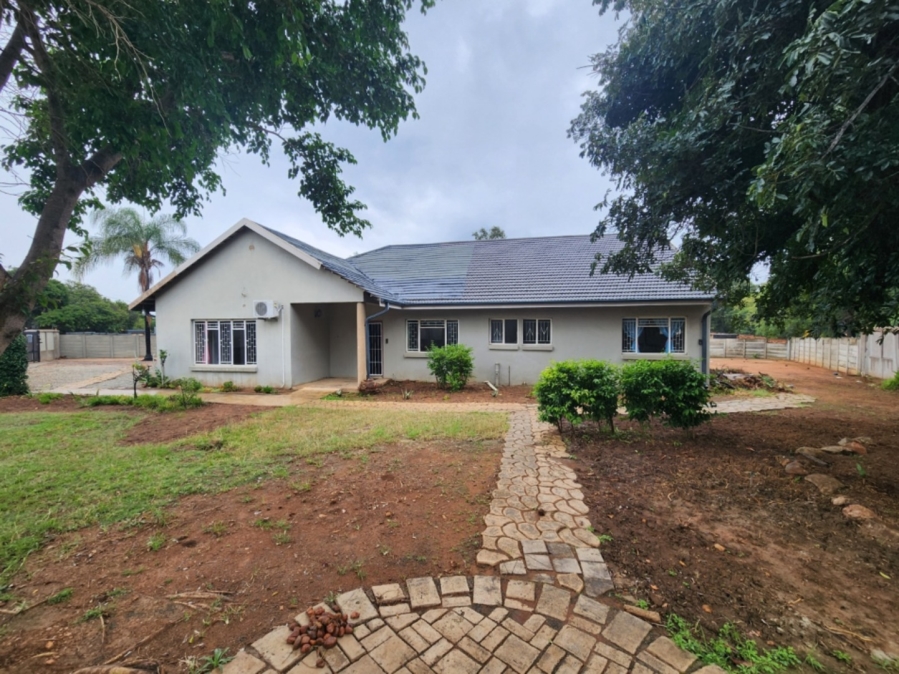To Let 7 Bedroom Property for Rent in Hospitaalpark Limpopo