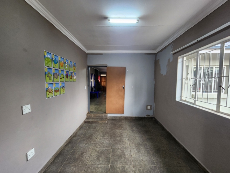 To Let 7 Bedroom Property for Rent in Hospitaalpark Limpopo