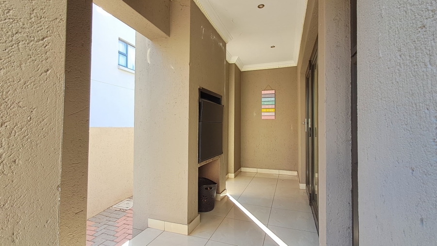 To Let 5 Bedroom Property for Rent in Bendor Limpopo
