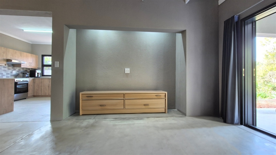 2 Bedroom Property for Sale in Hoedspruit Limpopo