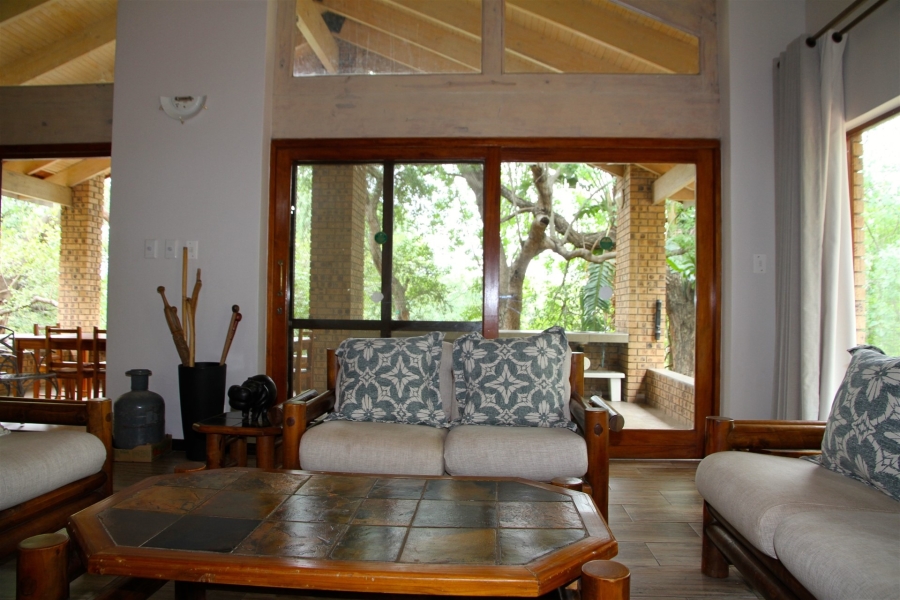 4 Bedroom Property for Sale in Ndlovumzi Limpopo