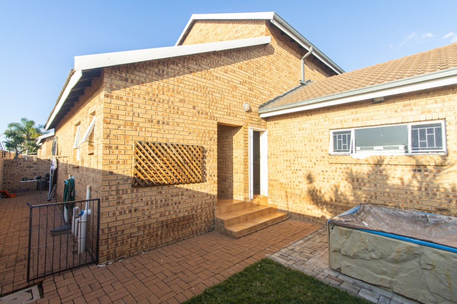 3 Bedroom Property for Sale in Bendor Limpopo