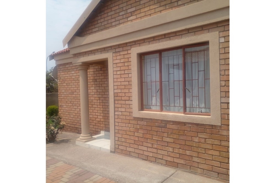 3 Bedroom Property for Sale in Rethabile Gardens Limpopo