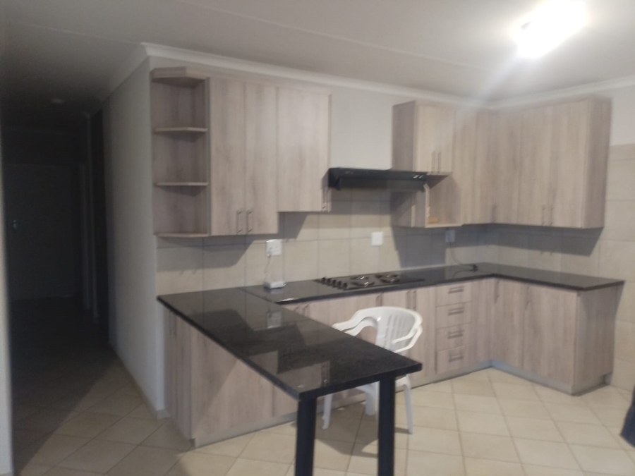 To Let 4 Bedroom Property for Rent in Southern Gateway Limpopo