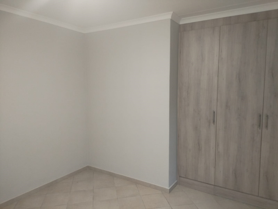 To Let 4 Bedroom Property for Rent in Southern Gateway Limpopo