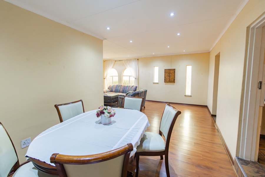 5 Bedroom Property for Sale in Bendor Limpopo