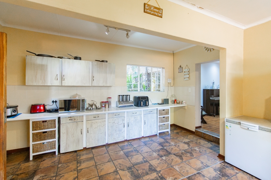 5 Bedroom Property for Sale in Bendor Limpopo