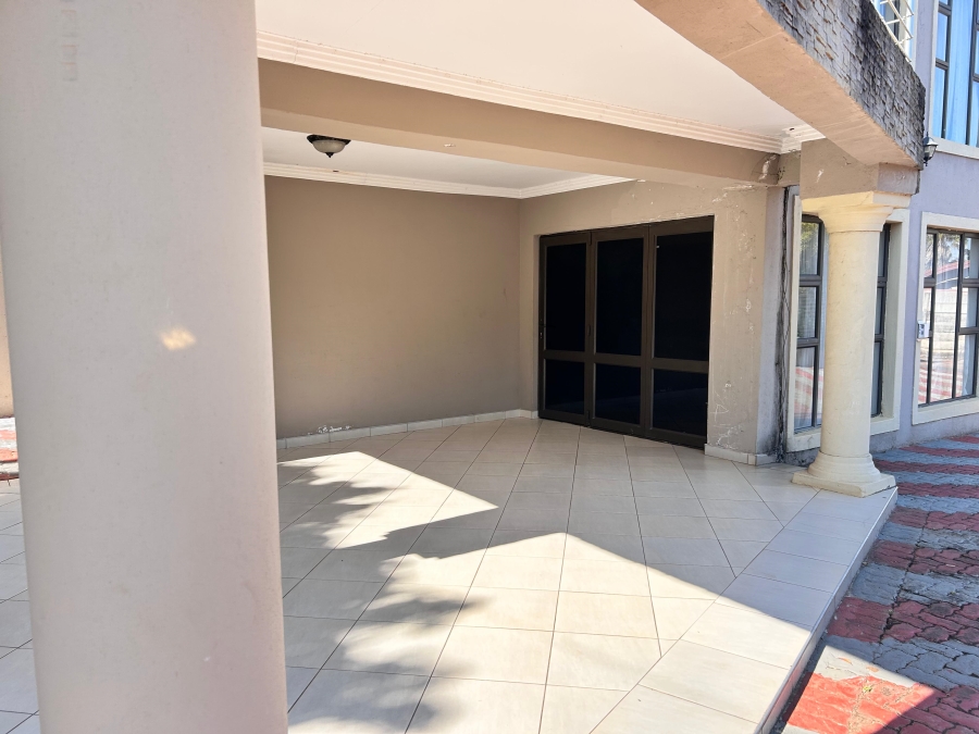 5 Bedroom Property for Sale in Louis Trichardt Limpopo