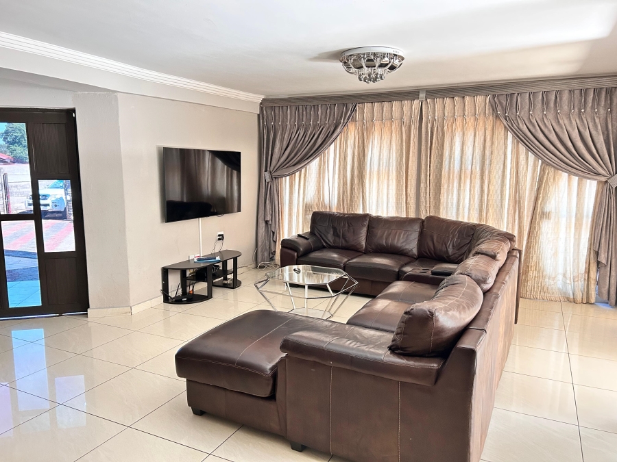 5 Bedroom Property for Sale in Louis Trichardt Limpopo
