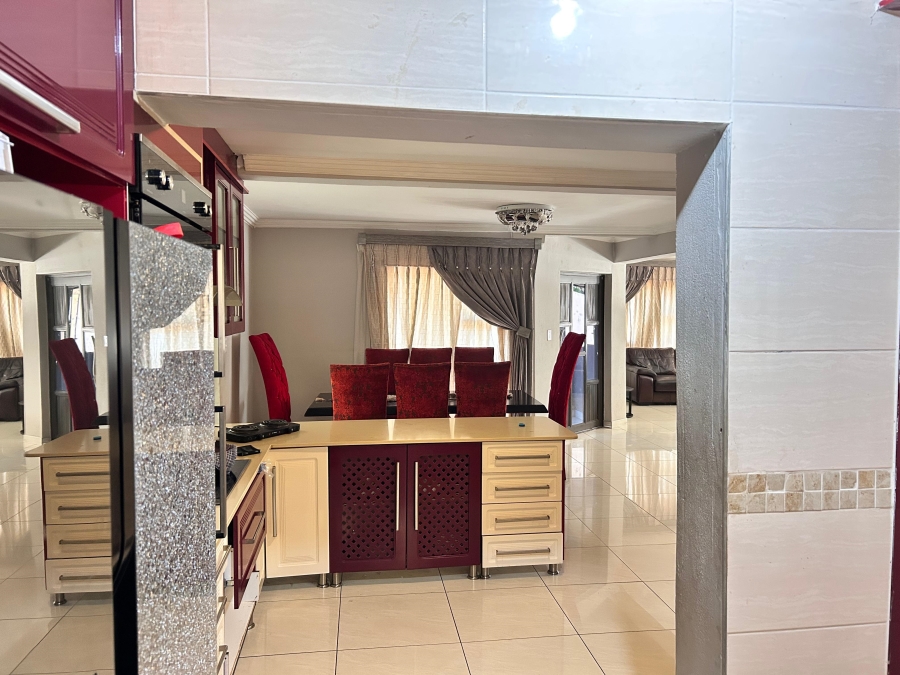 5 Bedroom Property for Sale in Louis Trichardt Limpopo