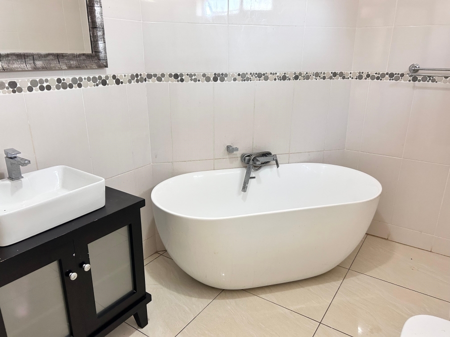 5 Bedroom Property for Sale in Louis Trichardt Limpopo
