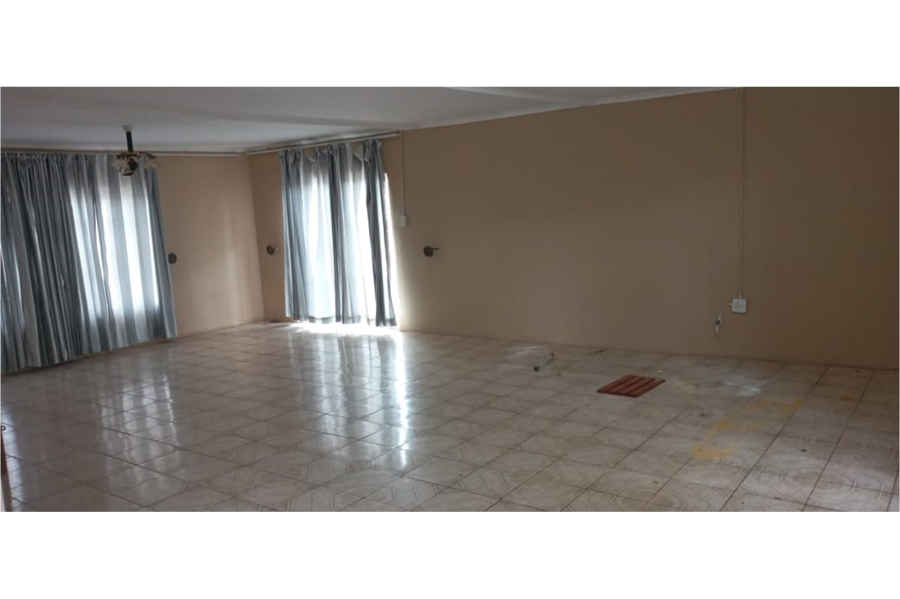 3 Bedroom Property for Sale in Leeukuil AH Limpopo