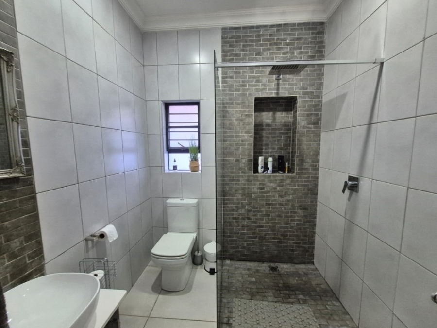 5 Bedroom Property for Sale in Phalaborwa Limpopo
