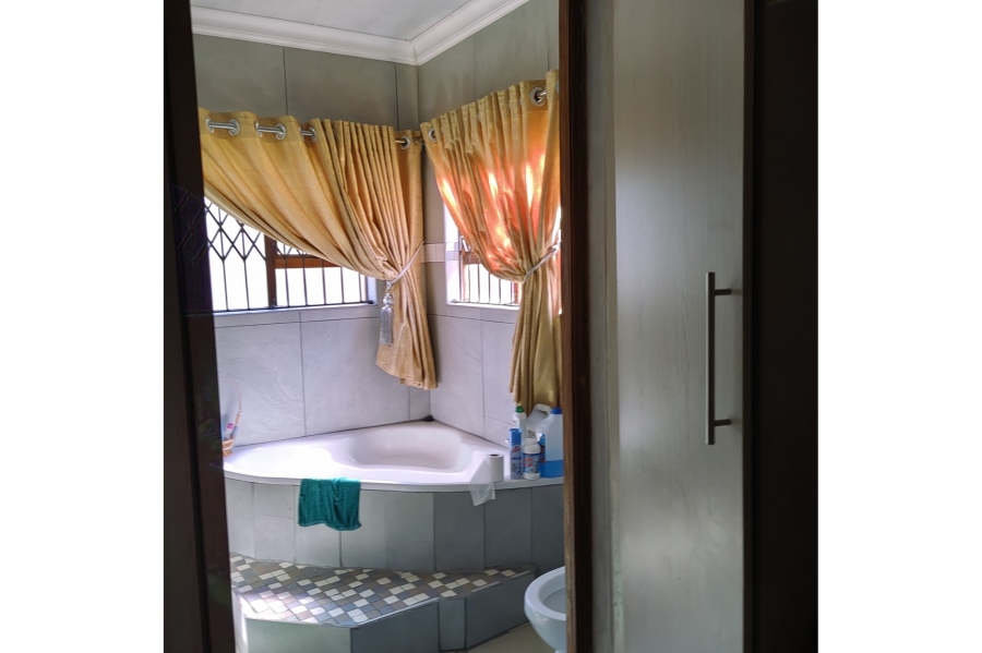 4 Bedroom Property for Sale in Bendor Limpopo