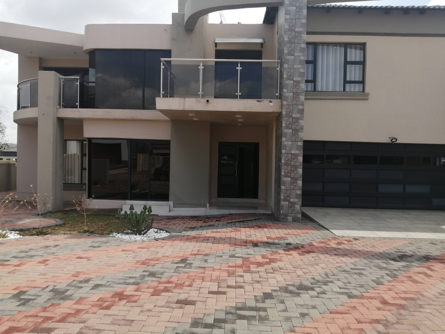 5 Bedroom Property for Sale in Bendor Limpopo