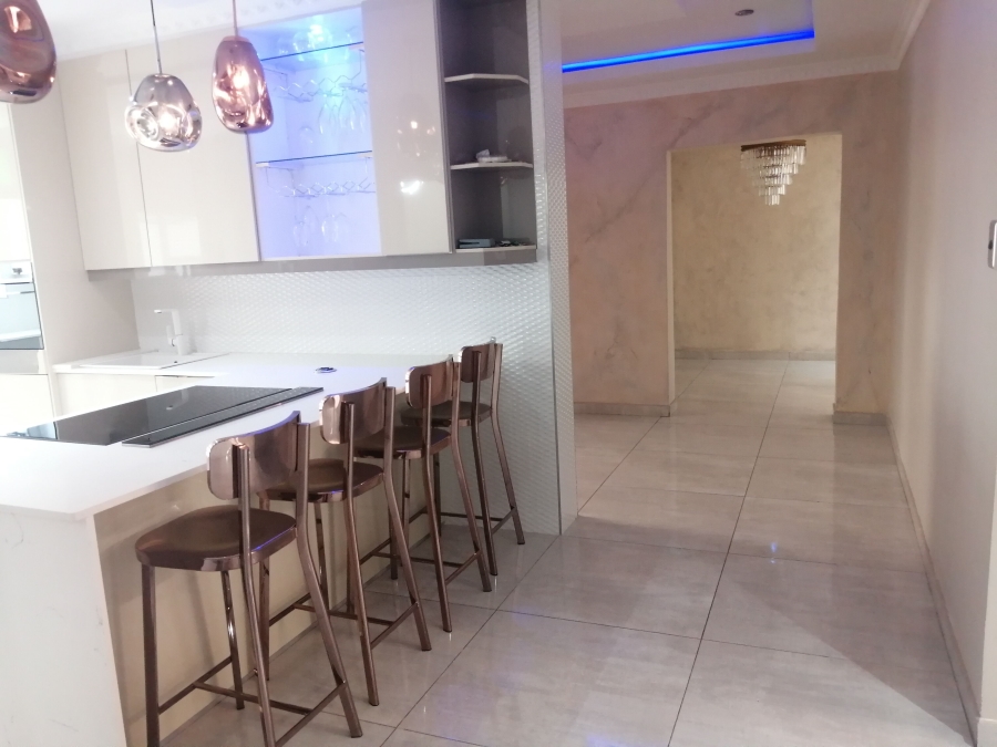 5 Bedroom Property for Sale in Bendor Limpopo