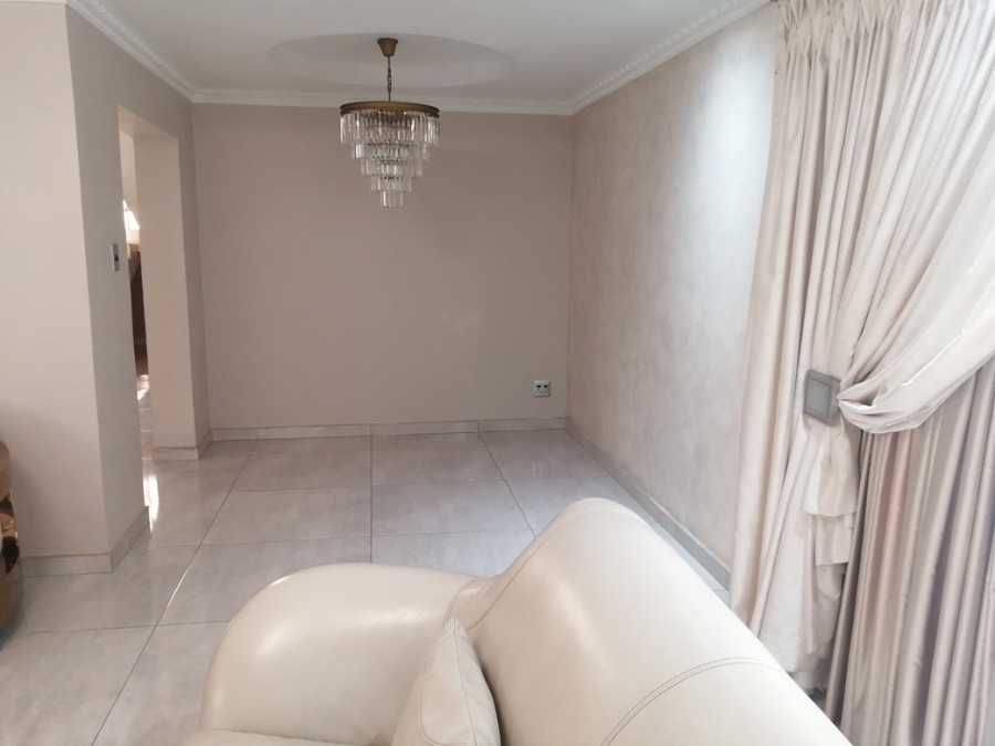 5 Bedroom Property for Sale in Bendor Limpopo