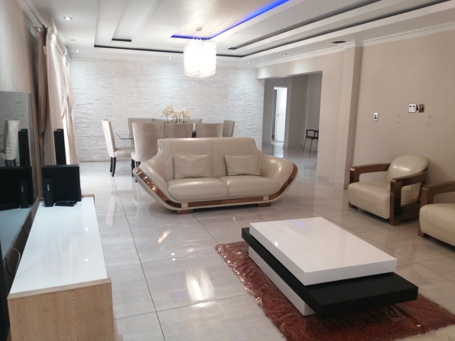 5 Bedroom Property for Sale in Bendor Limpopo