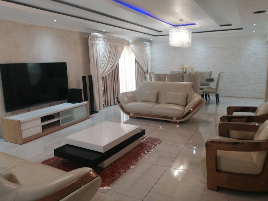 5 Bedroom Property for Sale in Bendor Limpopo