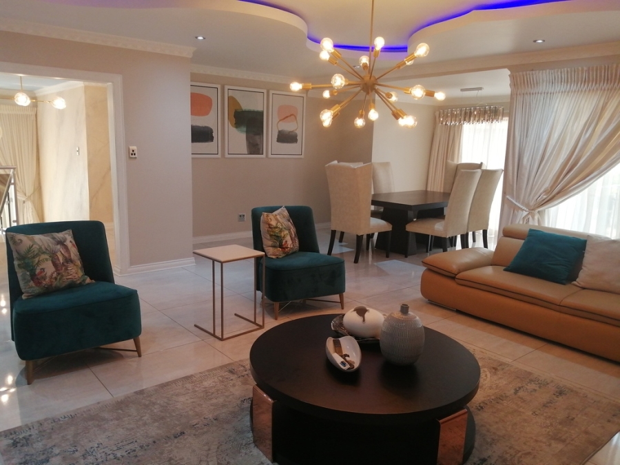 5 Bedroom Property for Sale in Bendor Limpopo