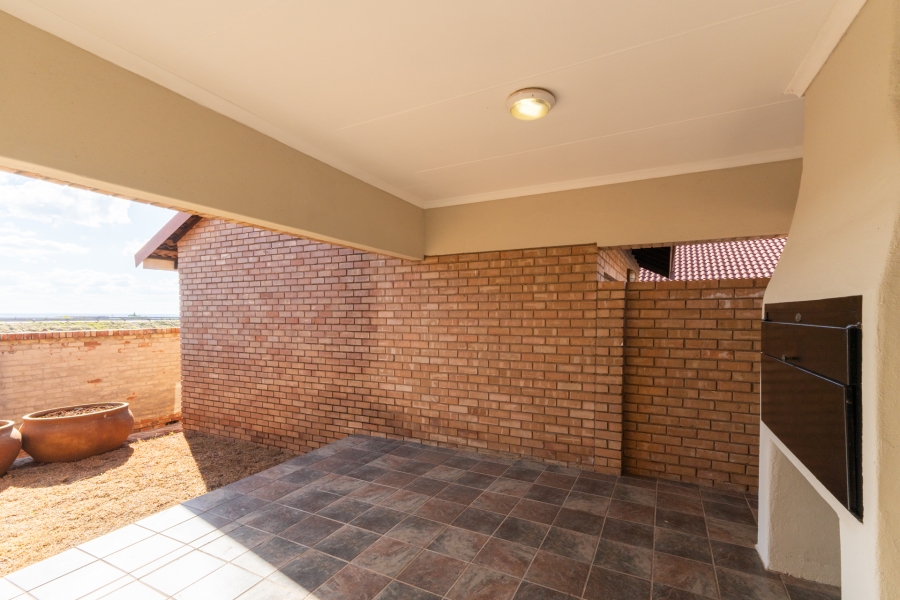 2 Bedroom Property for Sale in Waterberry Country Estate Limpopo