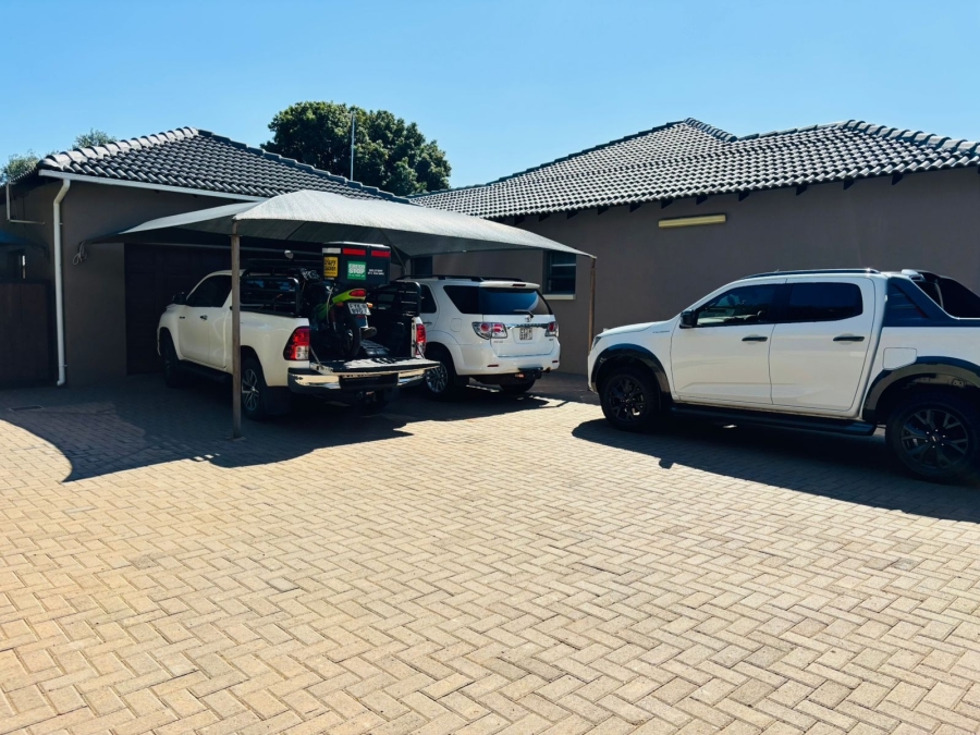 4 Bedroom Property for Sale in Impala Park Limpopo