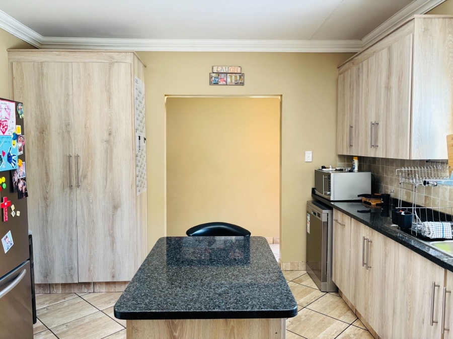 4 Bedroom Property for Sale in Impala Park Limpopo