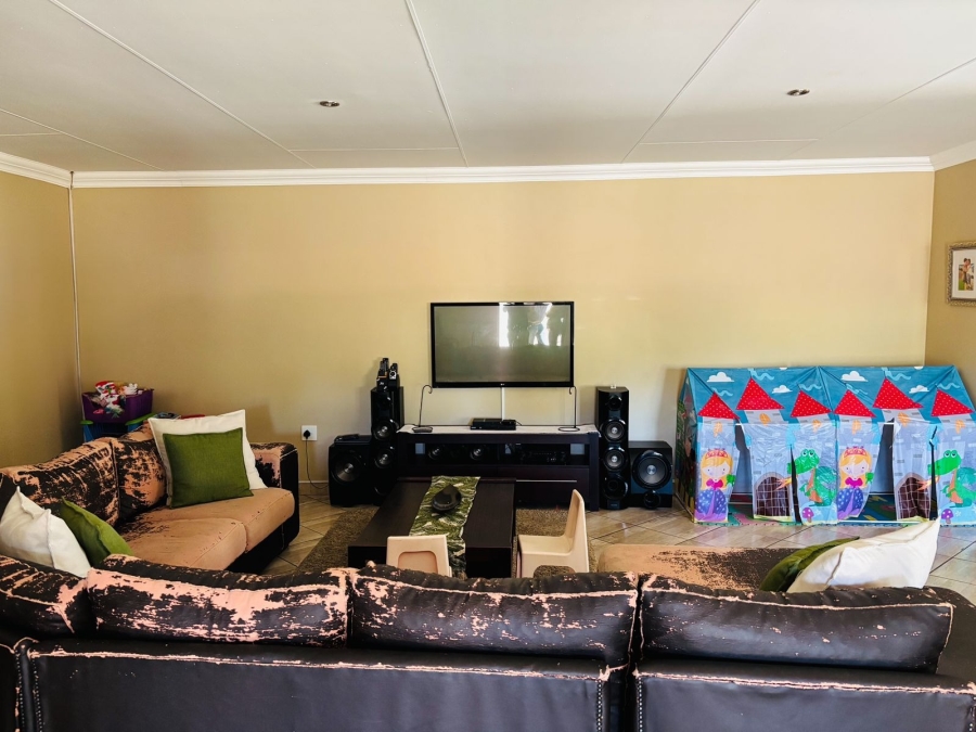 4 Bedroom Property for Sale in Impala Park Limpopo
