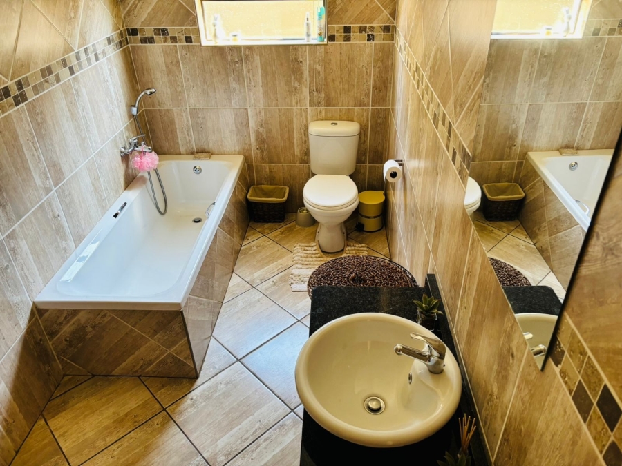 4 Bedroom Property for Sale in Impala Park Limpopo