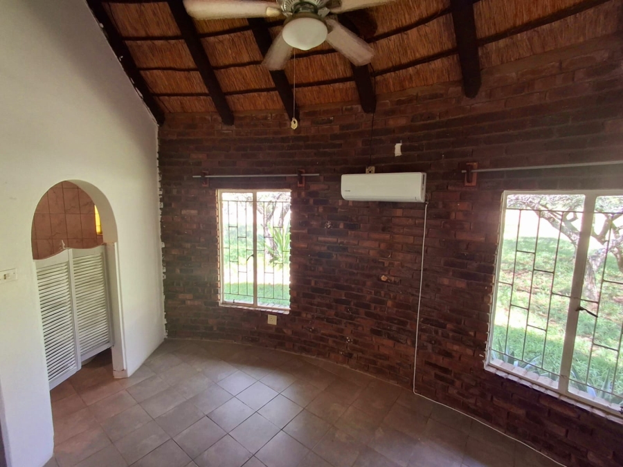 2 Bedroom Property for Sale in Myngenoegen A H Limpopo