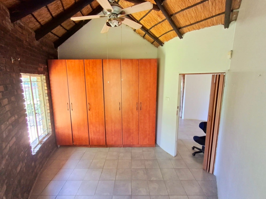 2 Bedroom Property for Sale in Myngenoegen A H Limpopo